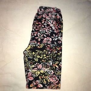 Women’s Lularoe leggings, one size
